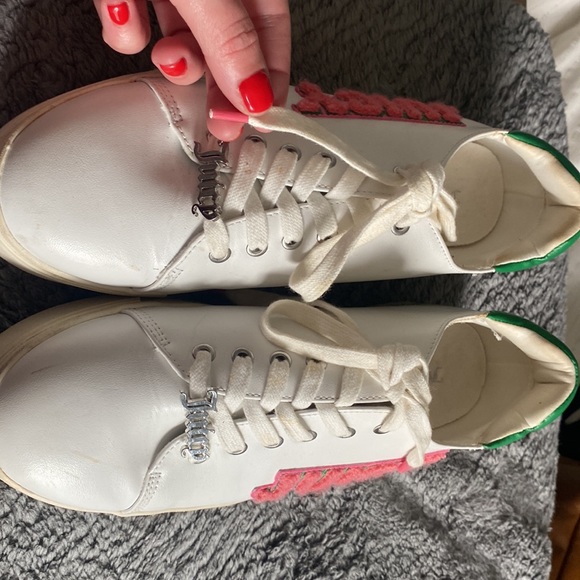 JUICY COUTURE PREPPY PLATFORM SNEAKER SHOE, GENTLY USED, SIZE 9 fits like an 8.5 - Picture 2 of 7